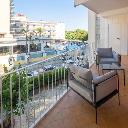 Homeholidaysrentals - Costa Barcelona Apartment *