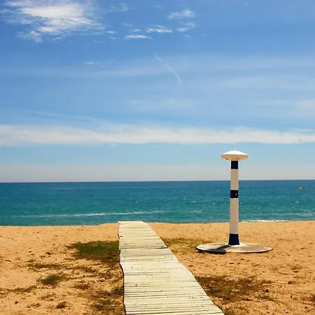Homeholidaysrentals - Costa Barcelona